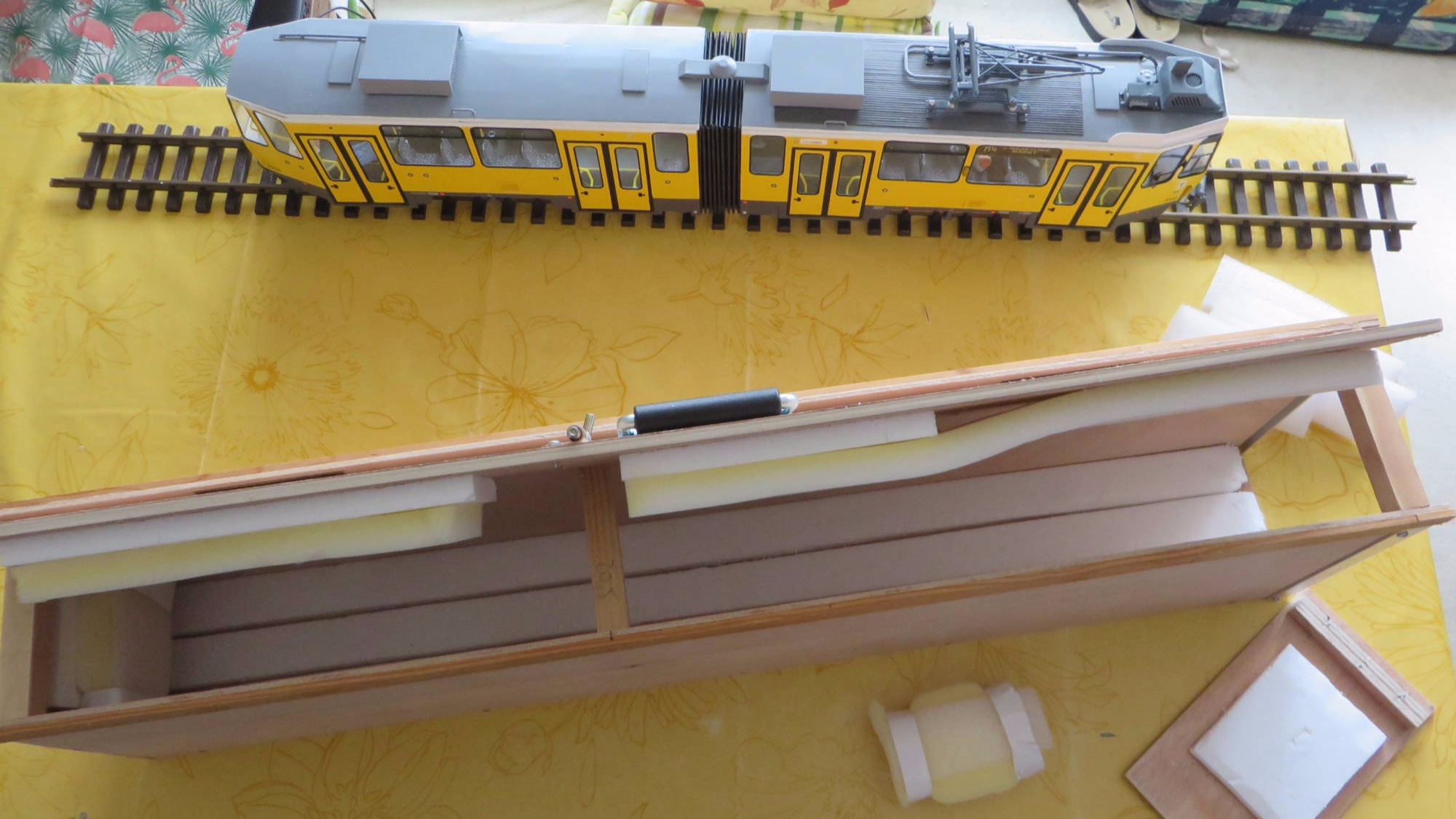 Transportbox KT4 Straßenbahnmodell